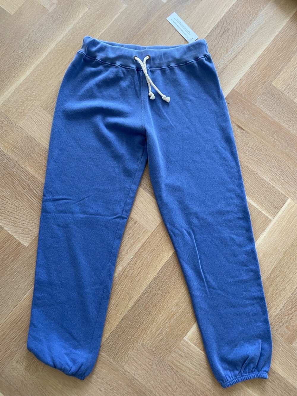 PerfectWhiteTee sweatpants size small